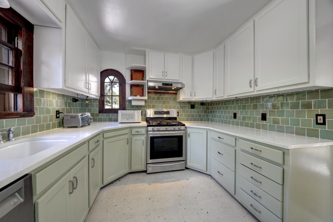 Albuquerque, New Mexico, 87108, United States, 3 Bedrooms Bedrooms, ,3 BathroomsBathrooms,Residential,For Sale,1902192