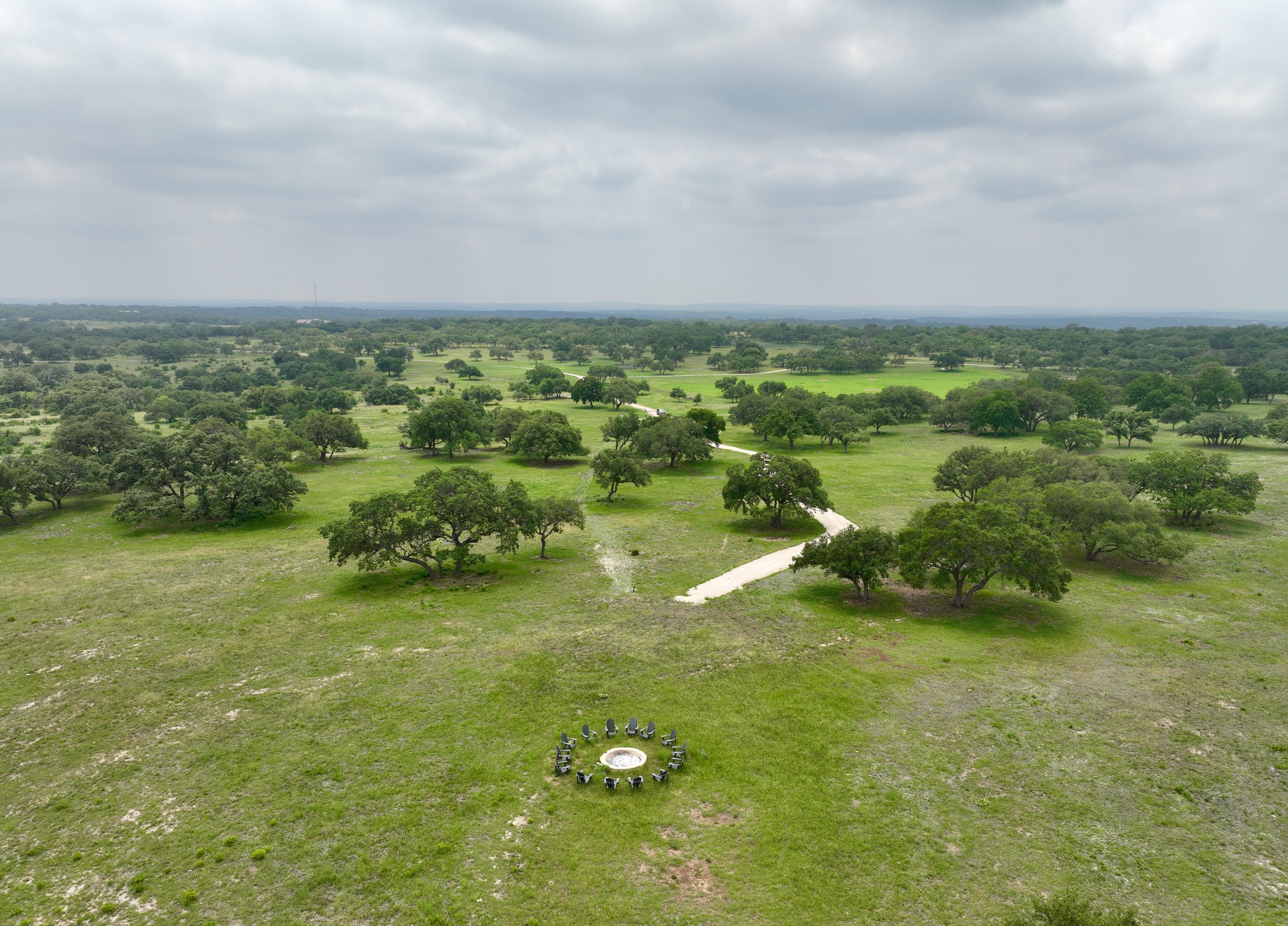  Rolling Oaks Ranch: The Pinnacle of Private Estate Living - 物件實景