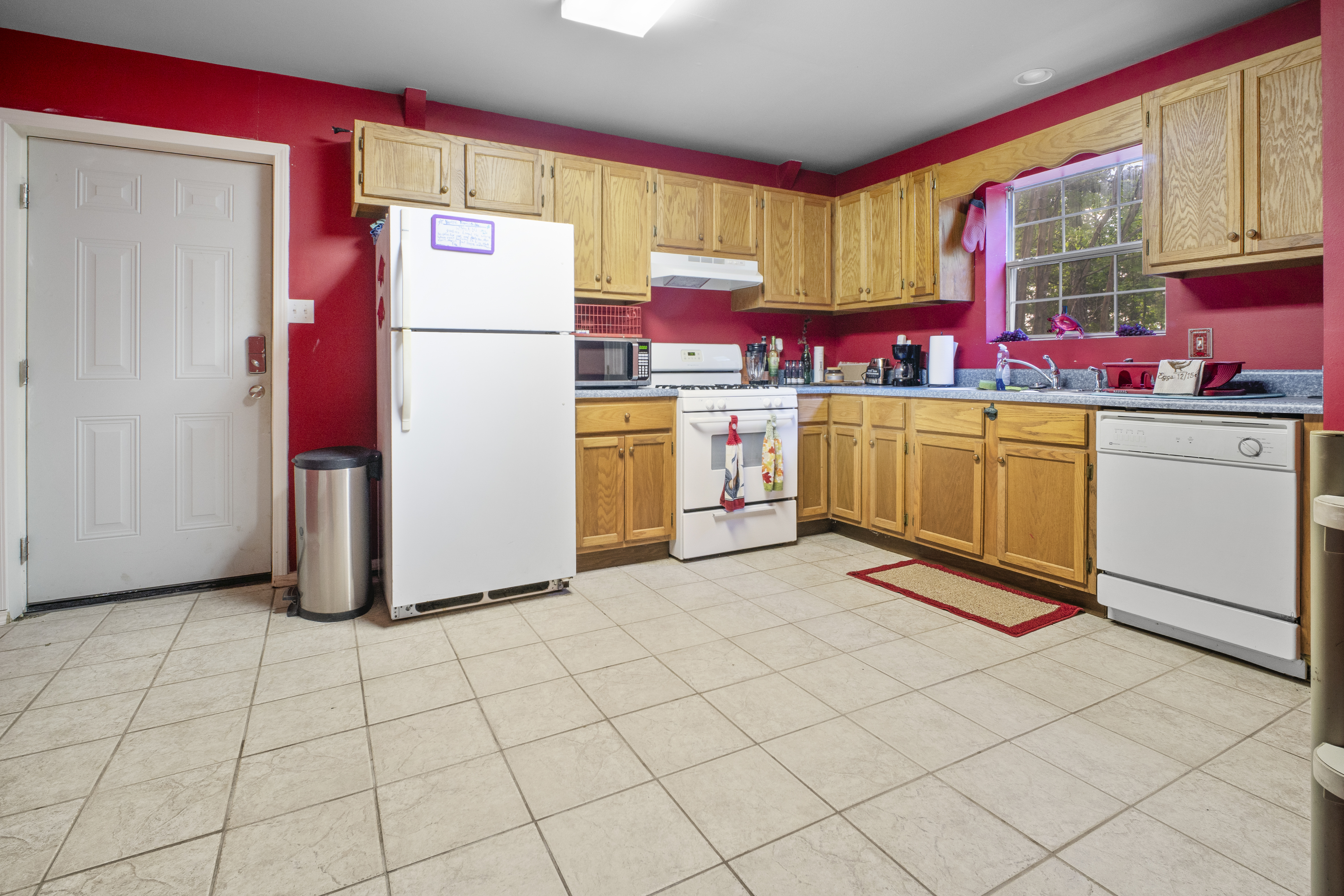 Russellville, Arkansas, 72802, United States, 5 Bedrooms Bedrooms, ,4 BathroomsBathrooms,Residential,For Sale,1866555