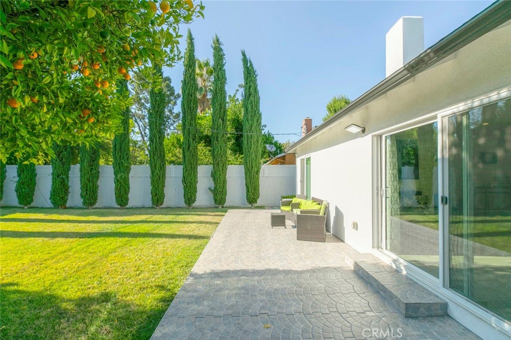 Valley Glen, California, 91405, United States, 3 Bedrooms Bedrooms, ,3 BathroomsBathrooms,Residential,For Sale,1938846
