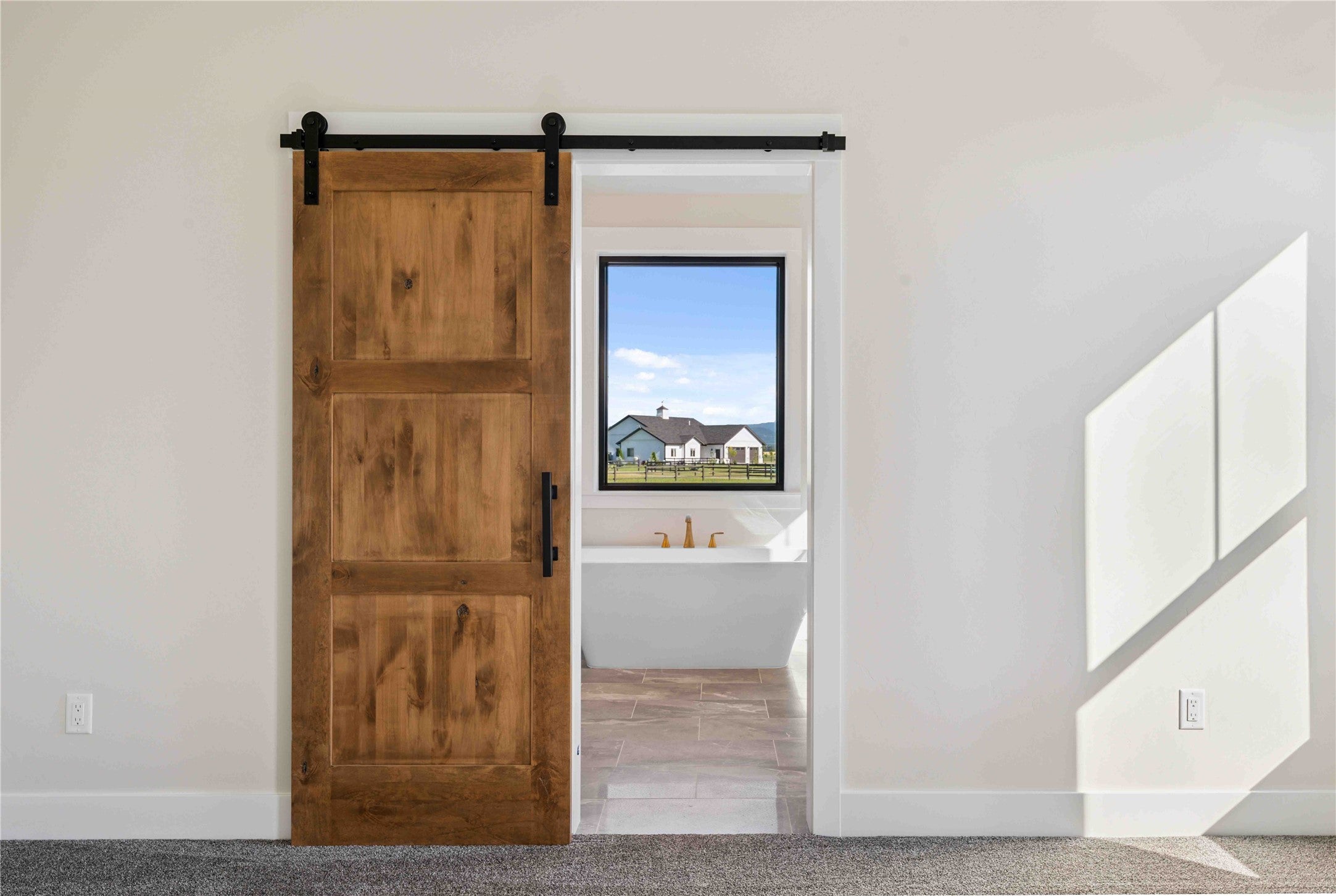 Kalispell, Montana, 59901, United States, 4 Bedrooms Bedrooms, ,4 BathroomsBathrooms,Residential,For Sale,1907313