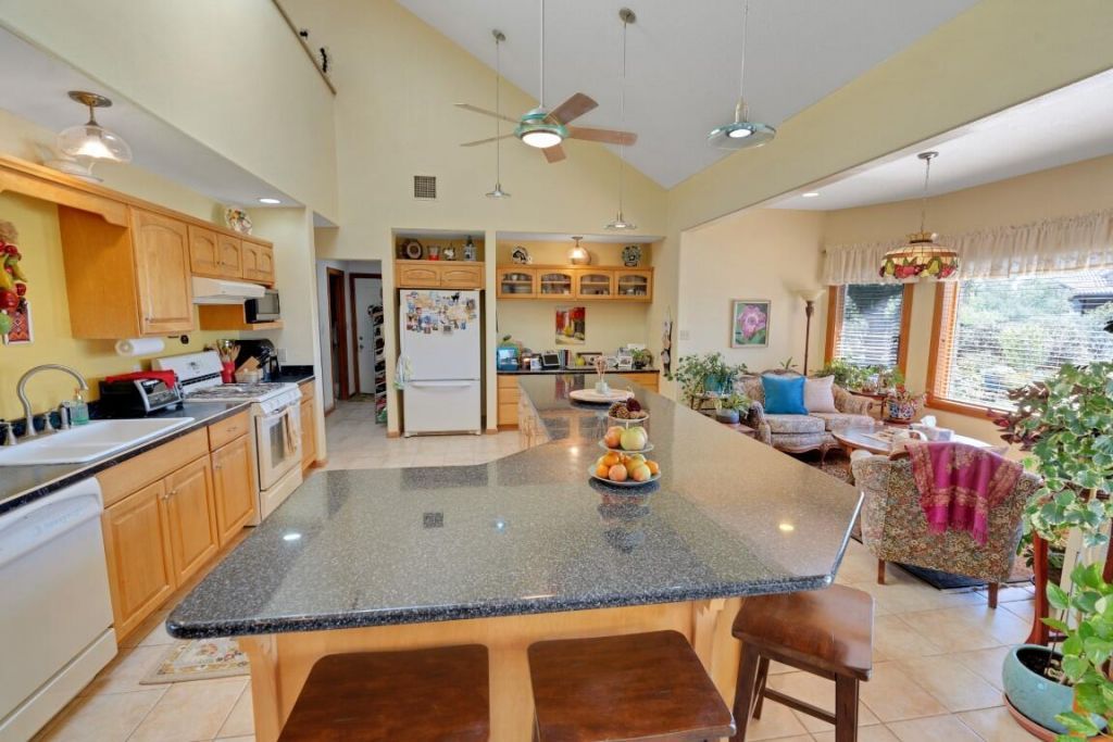 Socorro, New Mexico, 87801, United States, 3 Bedrooms Bedrooms, ,3 BathroomsBathrooms,Residential,For Sale,2000586