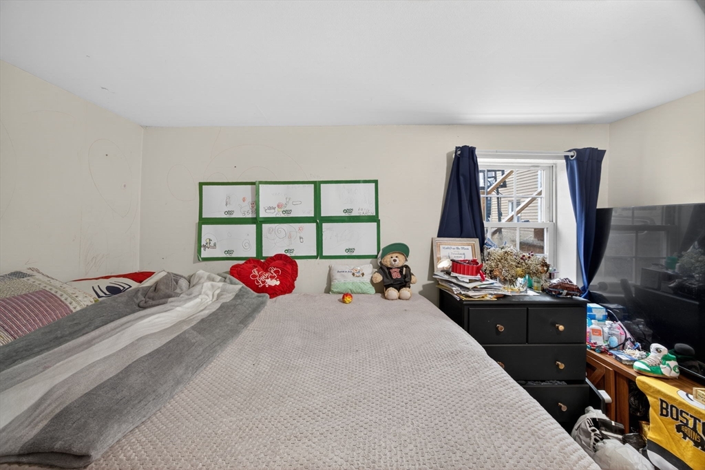Boston, Massachusetts, 02128, United States, 8 Bedrooms Bedrooms, ,2 BathroomsBathrooms,Residential,For Sale,2040456
