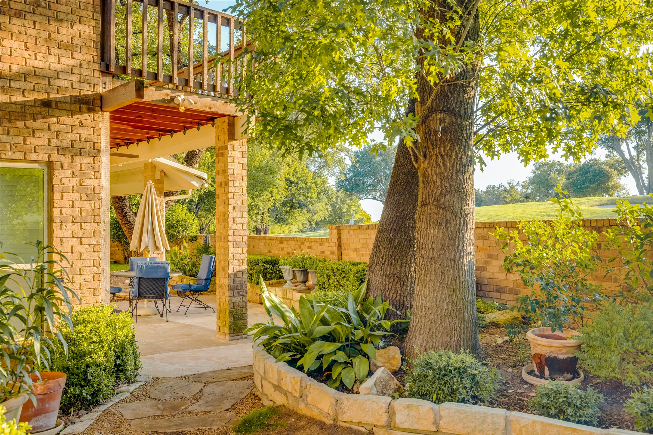 Fort Worth, Texas, 76116, United States, 4 Bedrooms Bedrooms, ,4 BathroomsBathrooms,Residential,For Sale,1926062