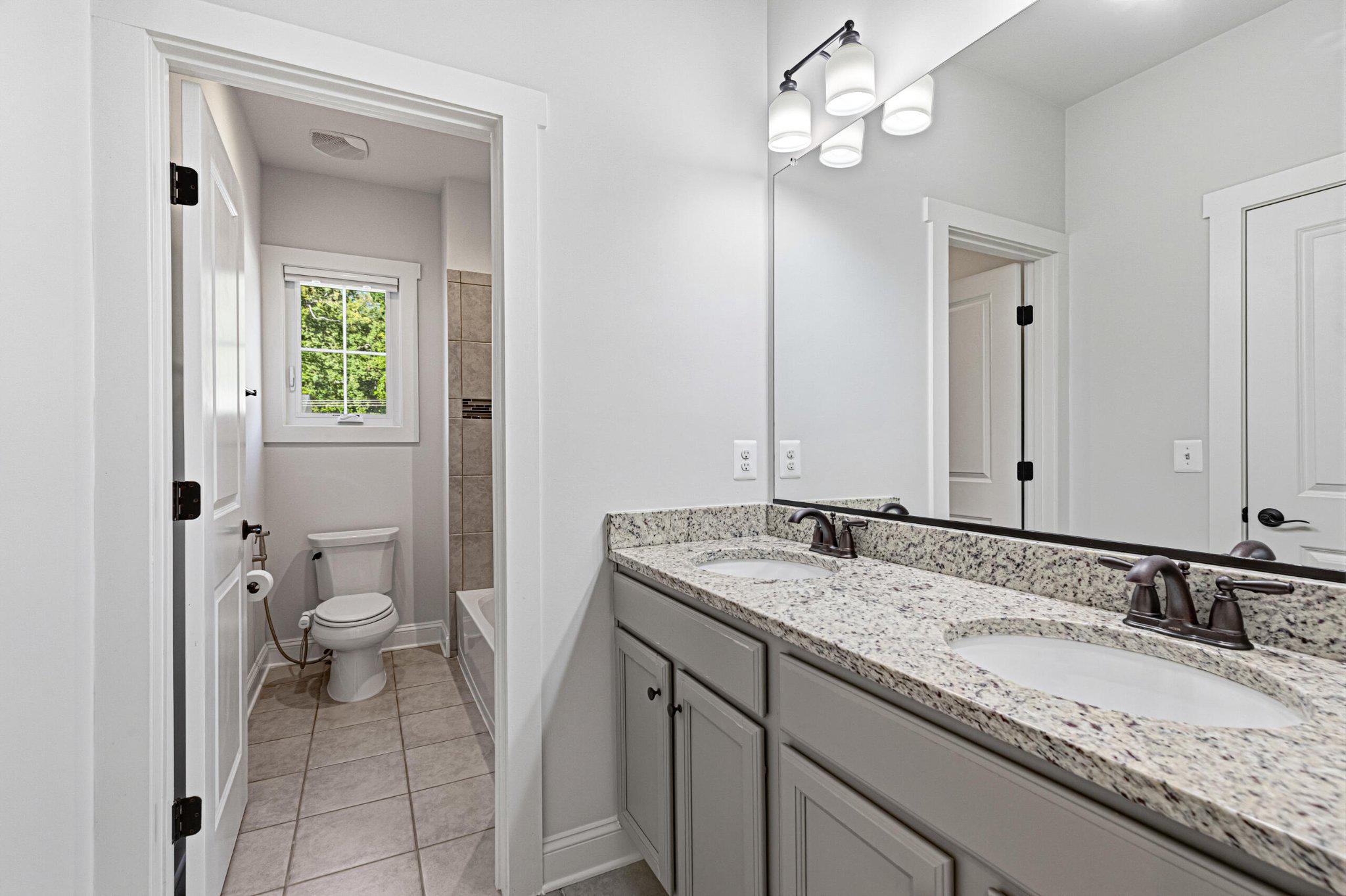  1404 Cottage Street SW, Vienna, VA, 22180 - 物件實景