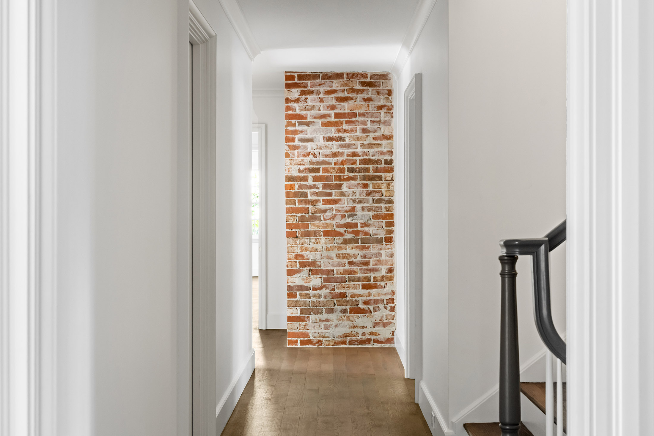  Timeless Architecture and Modern Livability Converge in Tuxedo Park Home - 物件實景