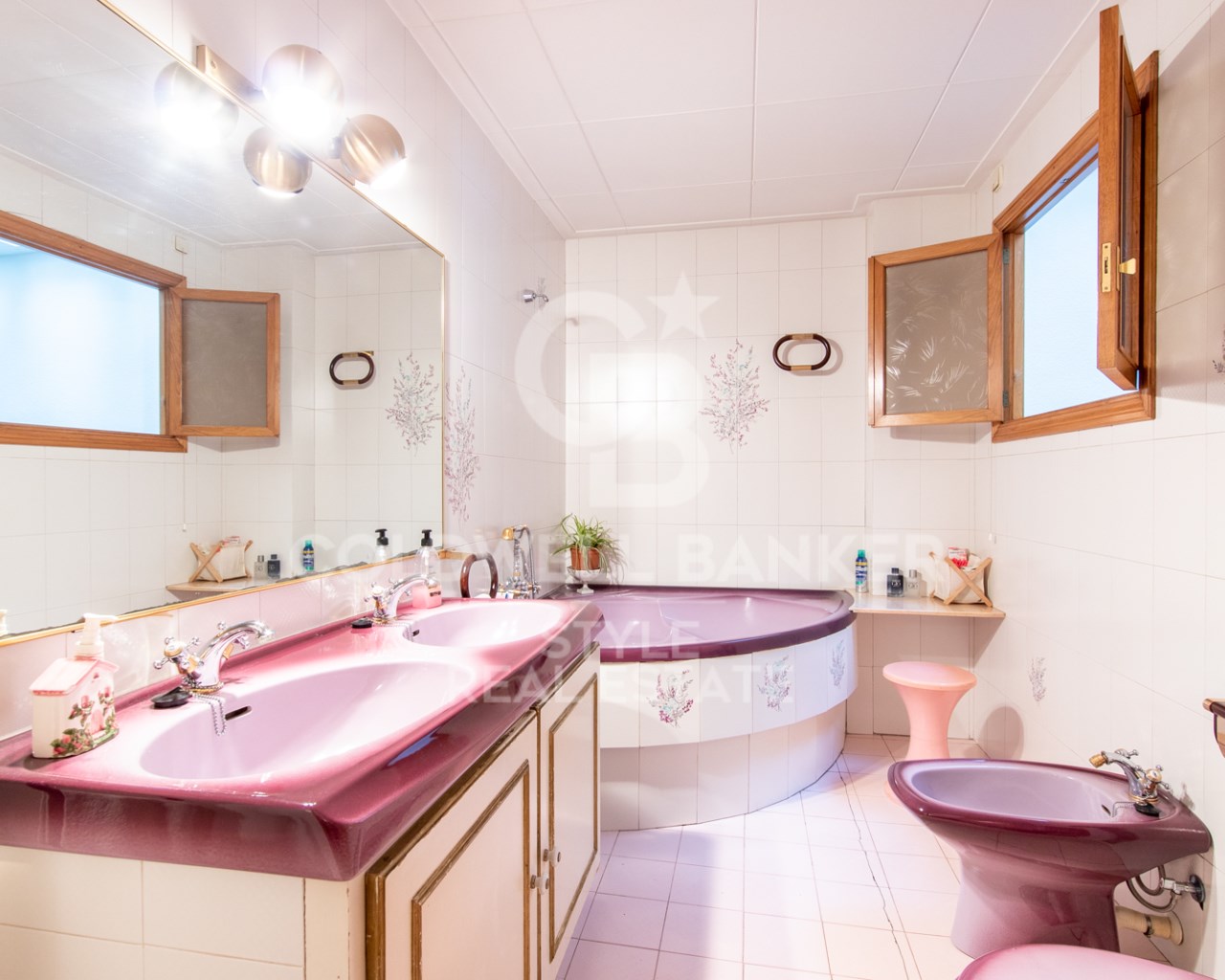 Terrassa, Catalonia, ES, 5 Bedrooms Bedrooms, ,3 BathroomsBathrooms,Residential,For Sale,1856765