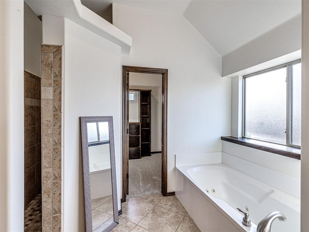 Edmond, Oklahoma, 73012, United States, 4 Bedrooms Bedrooms, ,3 BathroomsBathrooms,Residential,For Sale,1996470