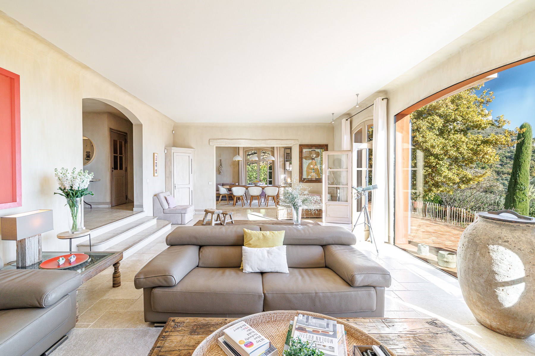  Luxury neo-Provençal bastide in Vence with sea views, heated pool and landscape… - 物件實景