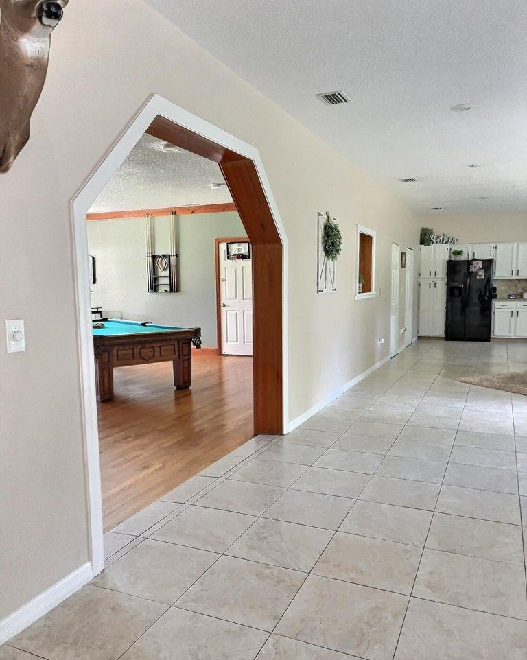 Hawthorne, Florida, 32640, United States, 5 Bedrooms Bedrooms, ,2 BathroomsBathrooms,Residential,For Sale,1903674