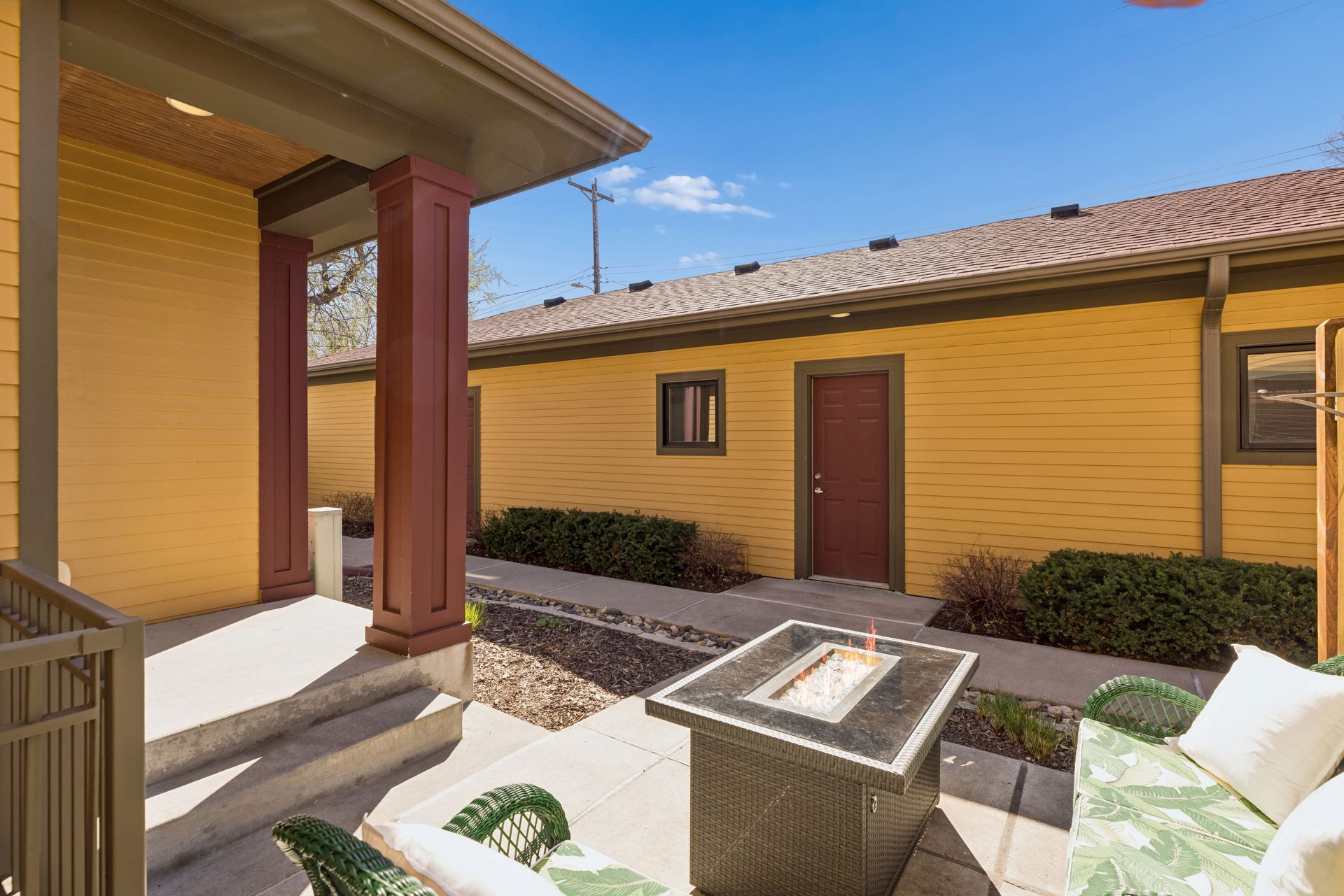  Spacious Townhome Near Lakes with Fireplace and Patio - 物件實景