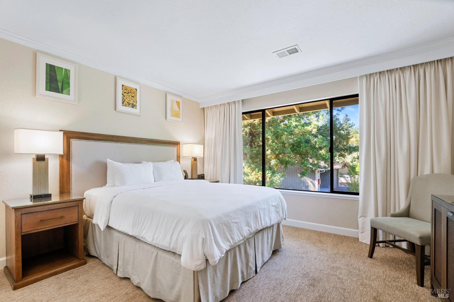 Napa, California, 94558, United States, 2 Bedrooms Bedrooms, ,2 BathroomsBathrooms,Residential,For Sale,1925145
