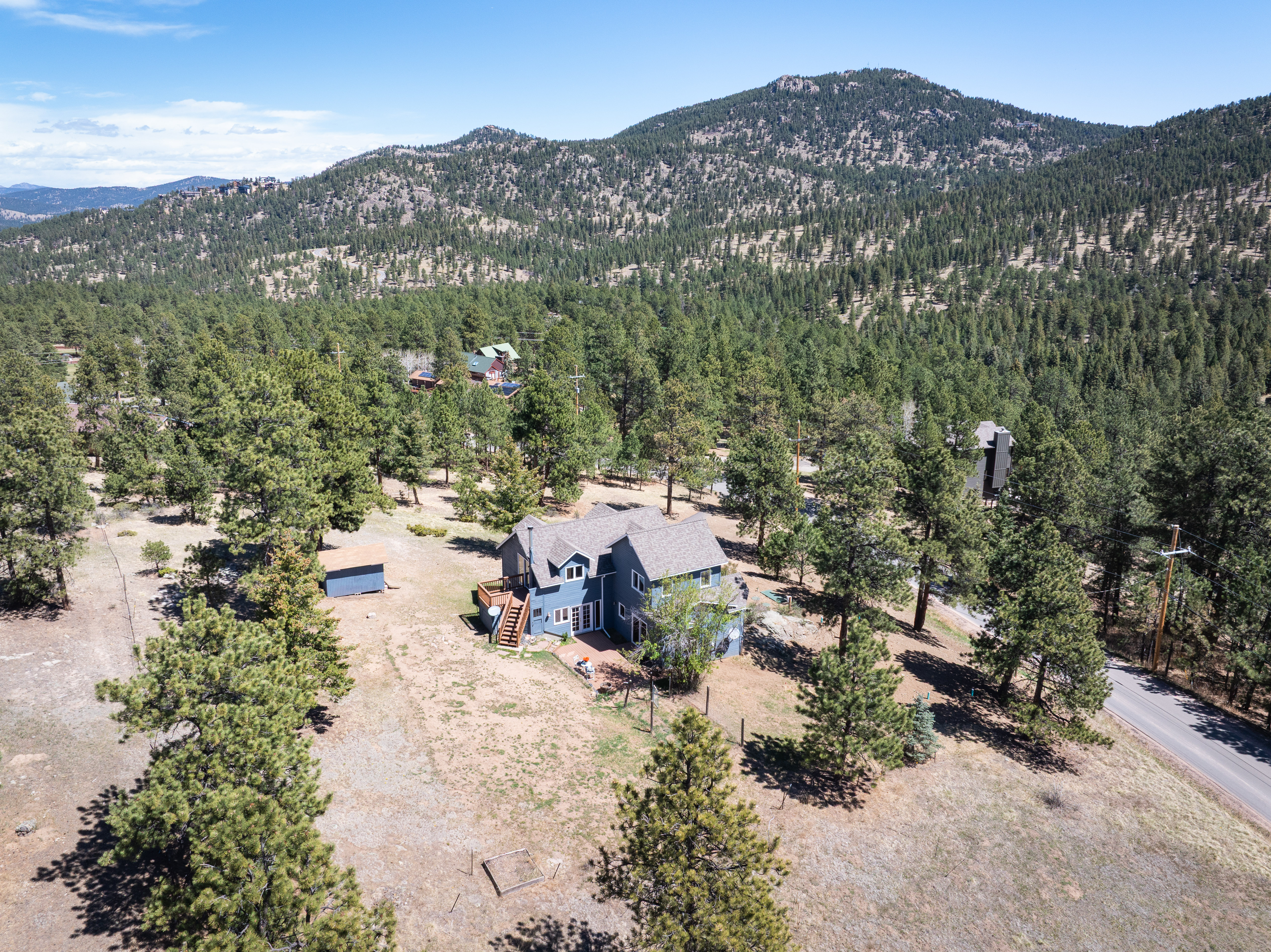  Nestled into the Foothills of The Rocky Mountains Your Shire Awaits - 物件實景
