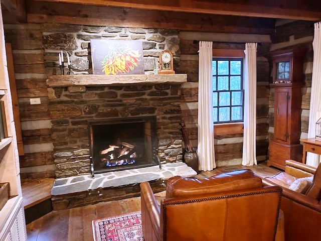 West Jefferson, North Carolina, 28694, United States, 2 Bedrooms Bedrooms, ,2 BathroomsBathrooms,Residential,For Sale,1986104