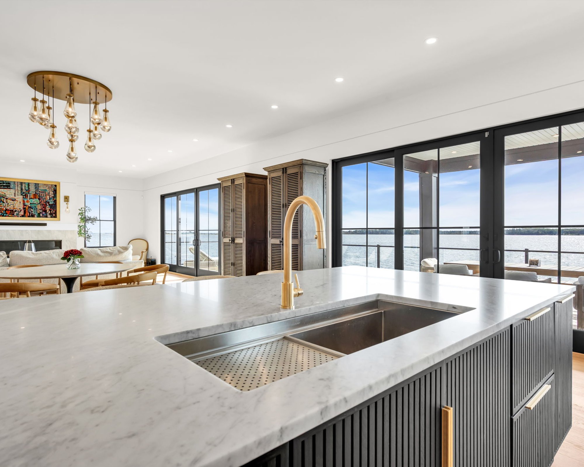  Exceptional Custom Built Waterfront Home - 物件實景