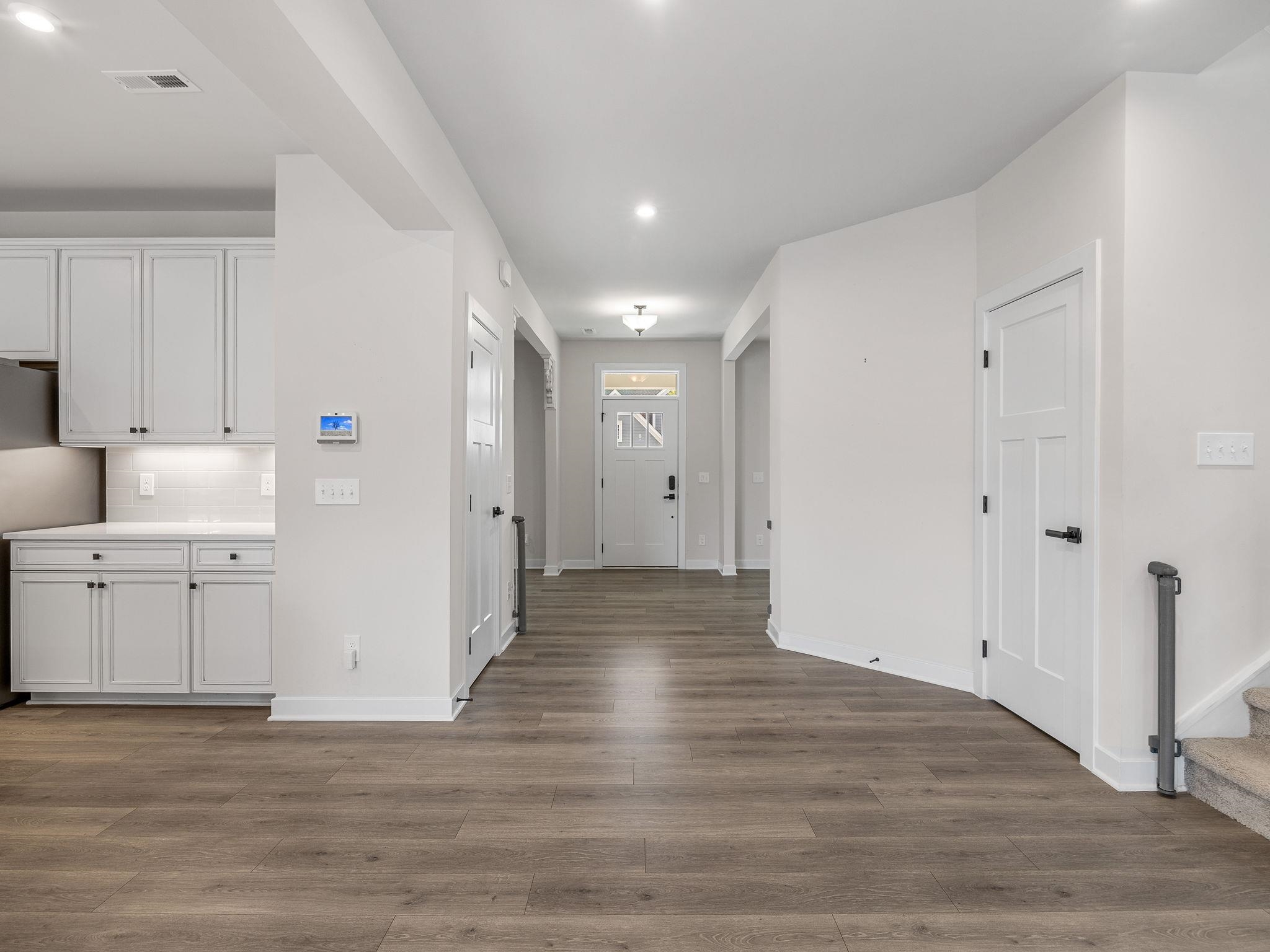 Woodruff, South Carolina, 29388, United States, 5 Bedrooms Bedrooms, ,4 BathroomsBathrooms,Residential,For Sale,1890985