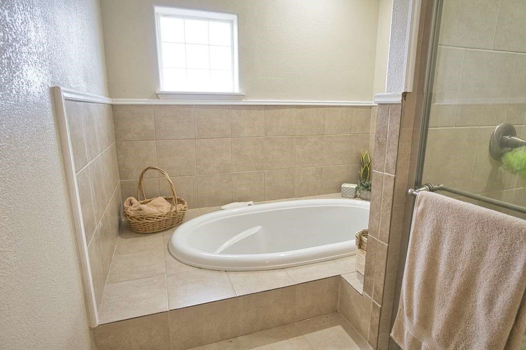 Brazoria, Texas, 77422, United States, 4 Bedrooms Bedrooms, ,3 BathroomsBathrooms,Residential,For Sale,1935189