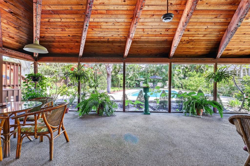 Seminole, Florida, 33776, United States, 3 Bedrooms Bedrooms, ,3 BathroomsBathrooms,Residential,For Sale,1989407