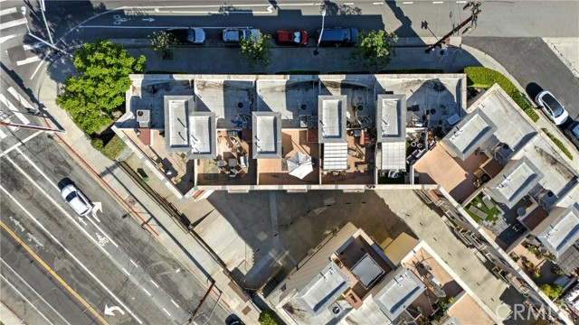 Los Angeles, California, 90042, United States, 3 Bedrooms Bedrooms, ,3 BathroomsBathrooms,Residential,For Sale,1928215