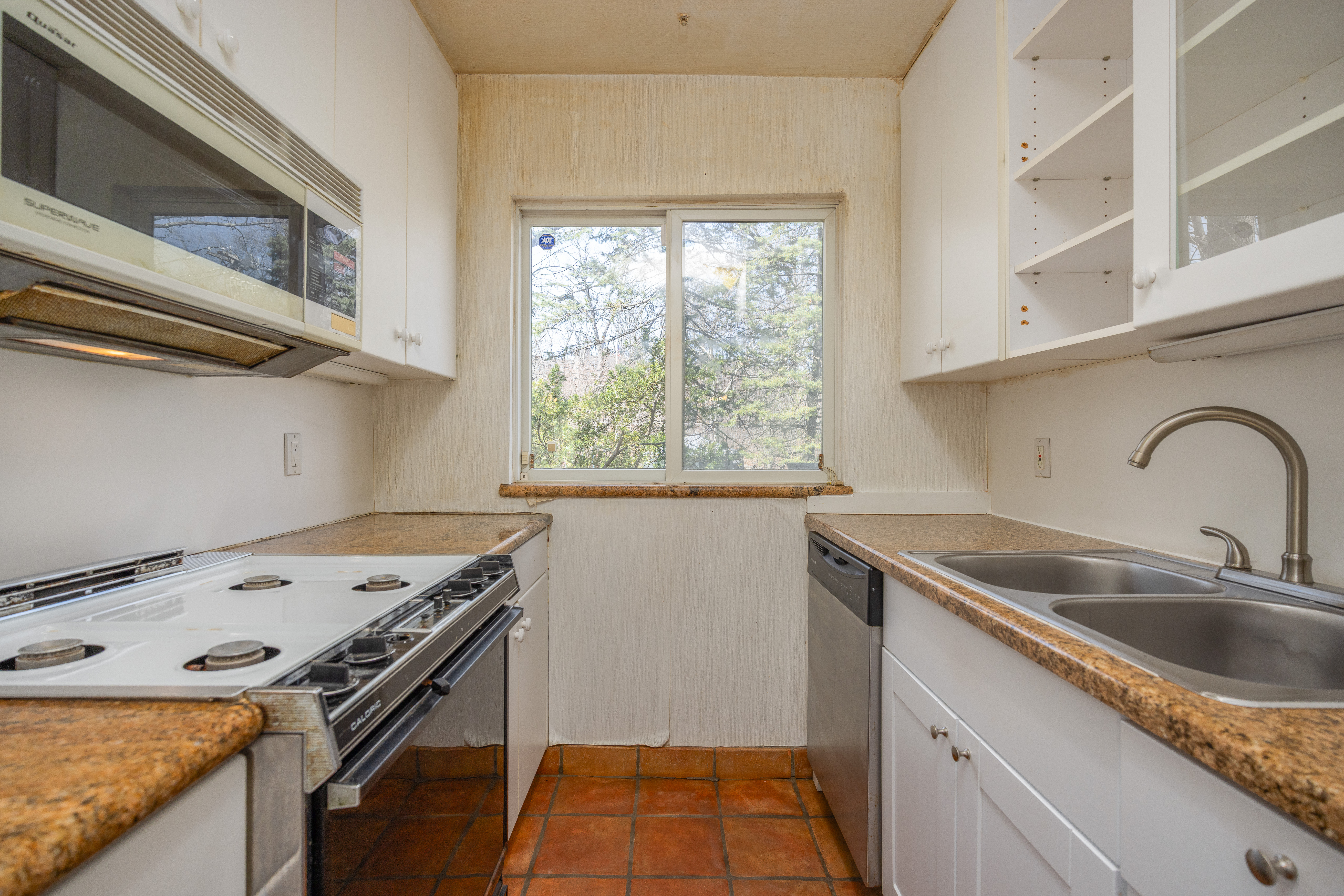  5410 Mosholu Avenue - 物件實景