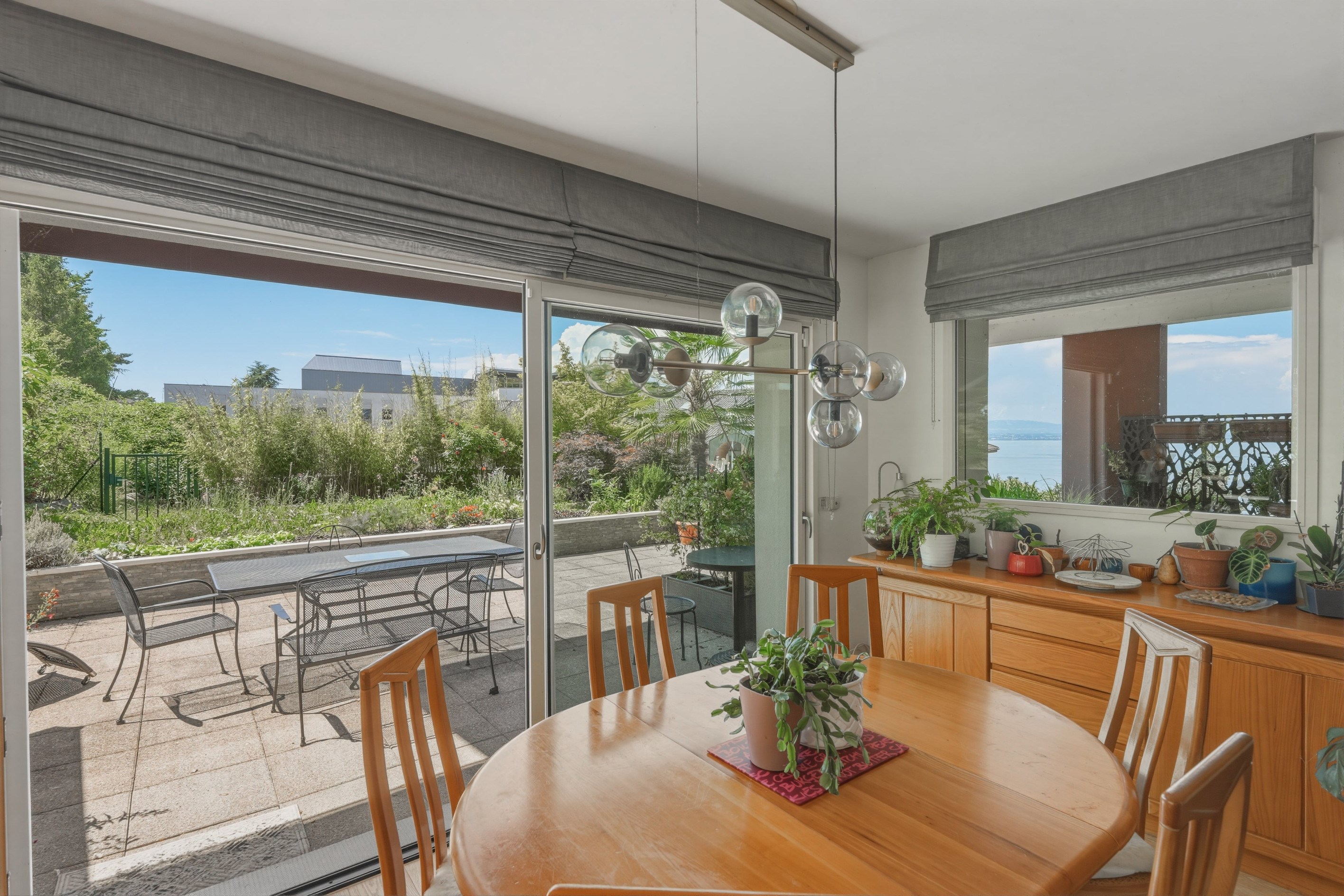  Rare Property in Évian-les-Bains – Elegant 113 sq.m Elevated Garden-Level Apart… - 物件實景