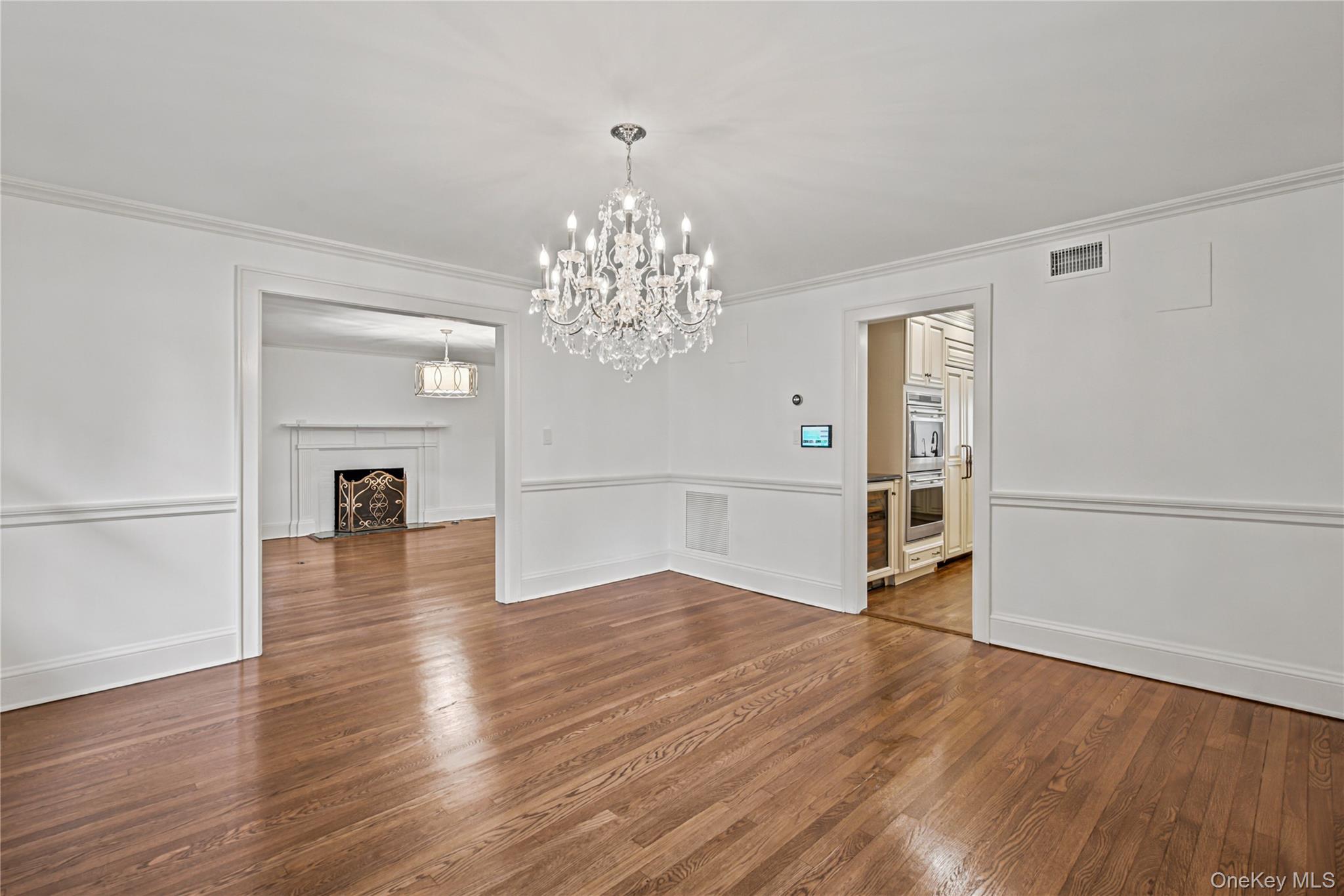  118 4th Street, Garden City, NY, 11530 - 物件實景