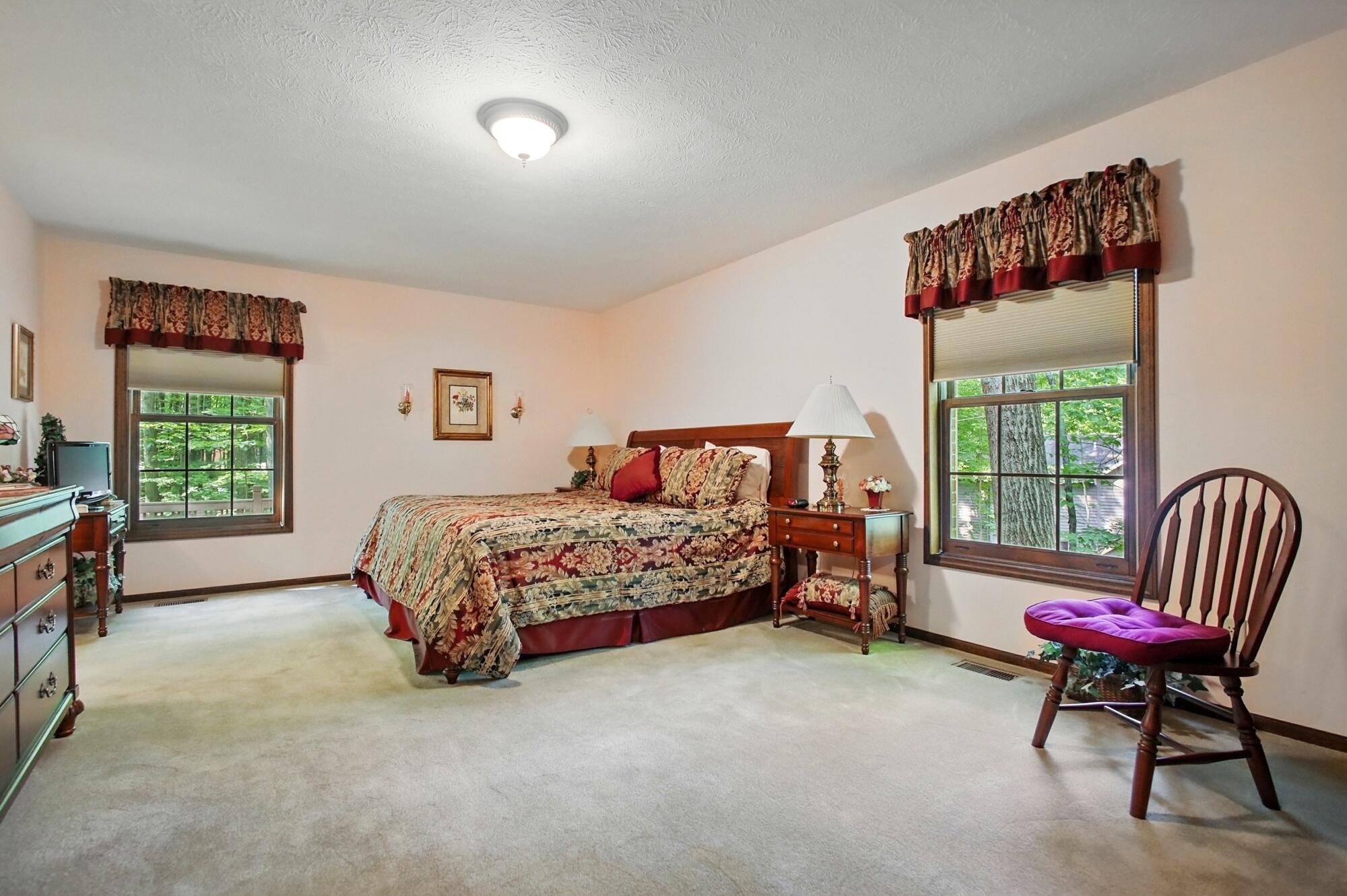 Springfield, Ohio, 45504, United States, 4 Bedrooms Bedrooms, ,3 BathroomsBathrooms,Residential,For Sale,1927340
