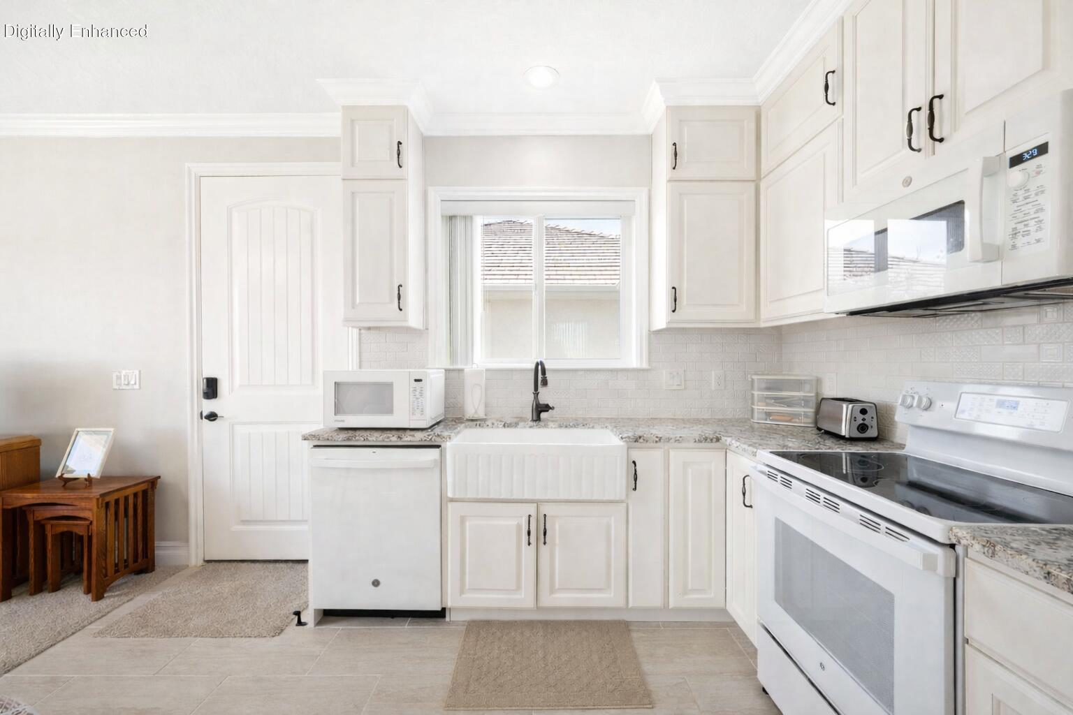 Leeds, Utah, 84746, United States, 5 Bedrooms Bedrooms, ,3 BathroomsBathrooms,Residential,For Sale,1979707