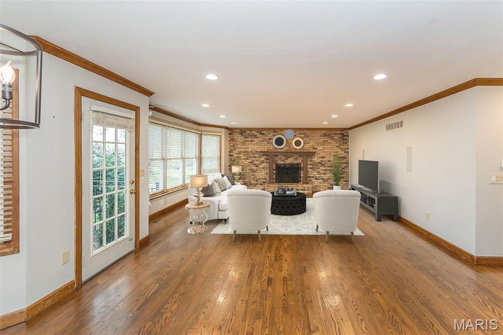 Chesterfield, Missouri, 63017, United States, 4 Bedrooms Bedrooms, ,4 BathroomsBathrooms,Residential,For Sale,1917696