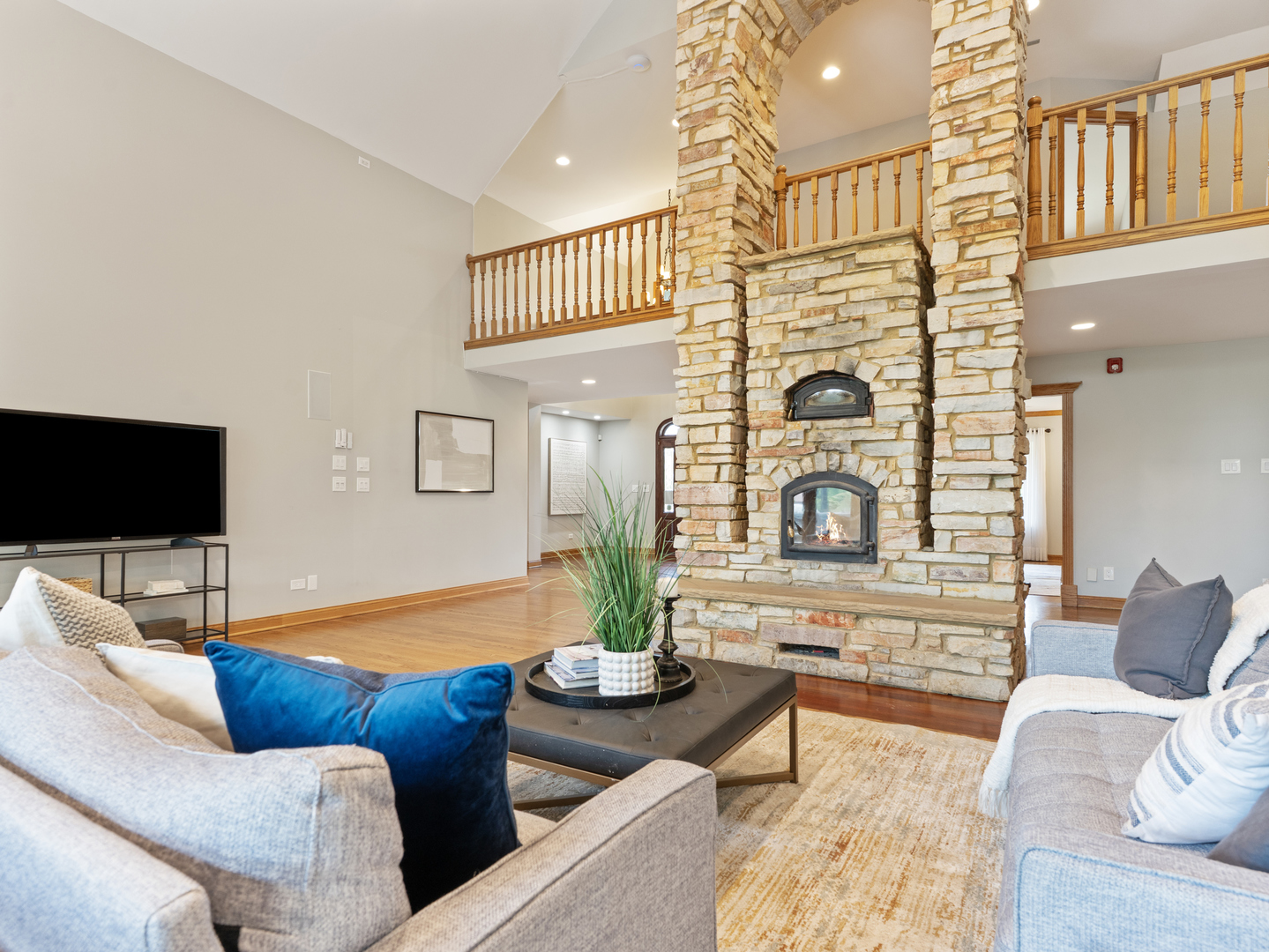 Frankfort, Illinois, 60423, United States, 8 Bedrooms Bedrooms, ,7 BathroomsBathrooms,Residential,For Sale,1911769