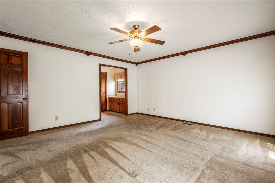 Lowell, Arkansas, 72745, United States, 4 Bedrooms Bedrooms, ,2 BathroomsBathrooms,Residential,For Sale,1932049