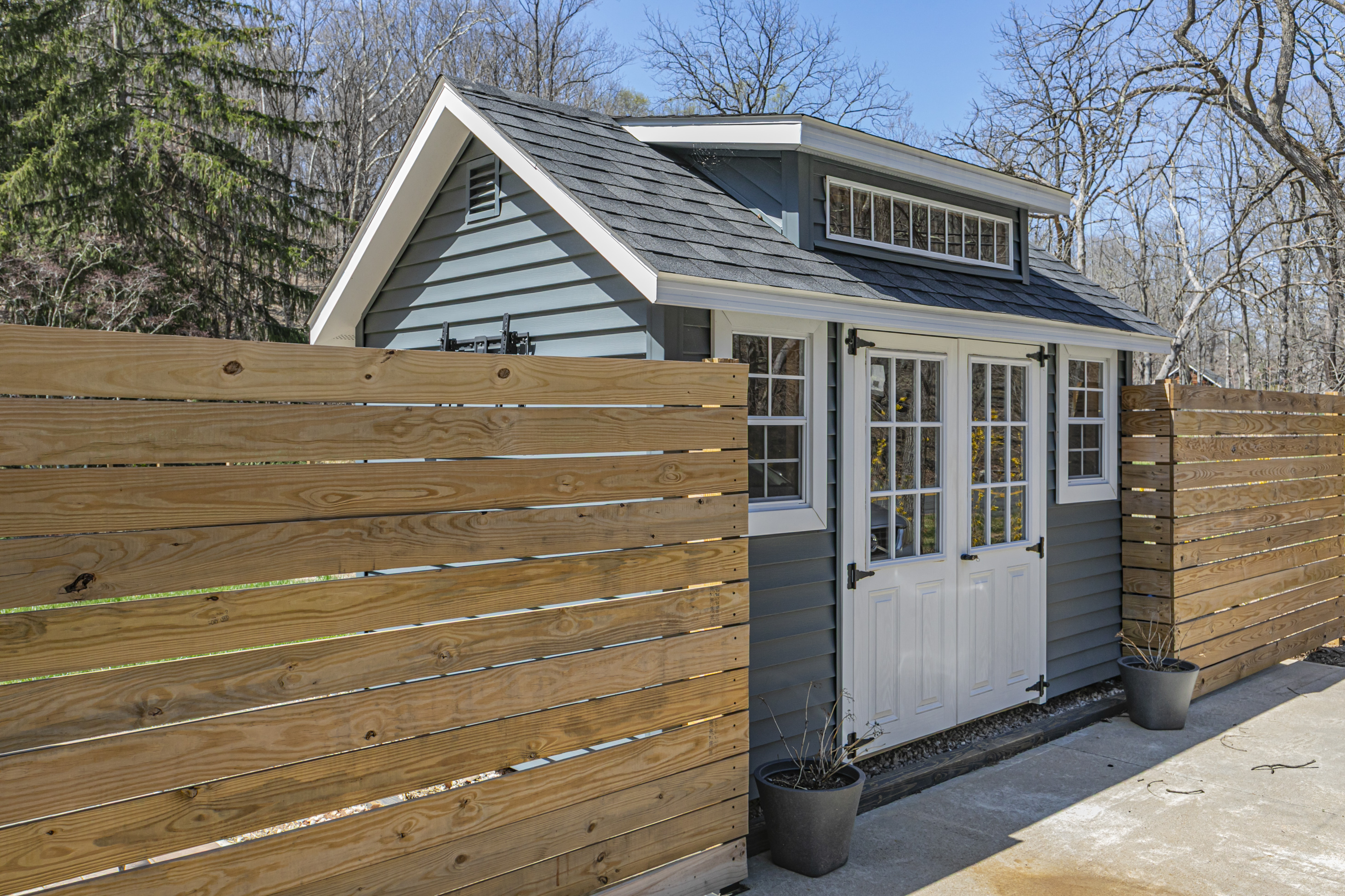  Tranquil Custom Home in a Serene Wooded Section of Skillman - 物件實景