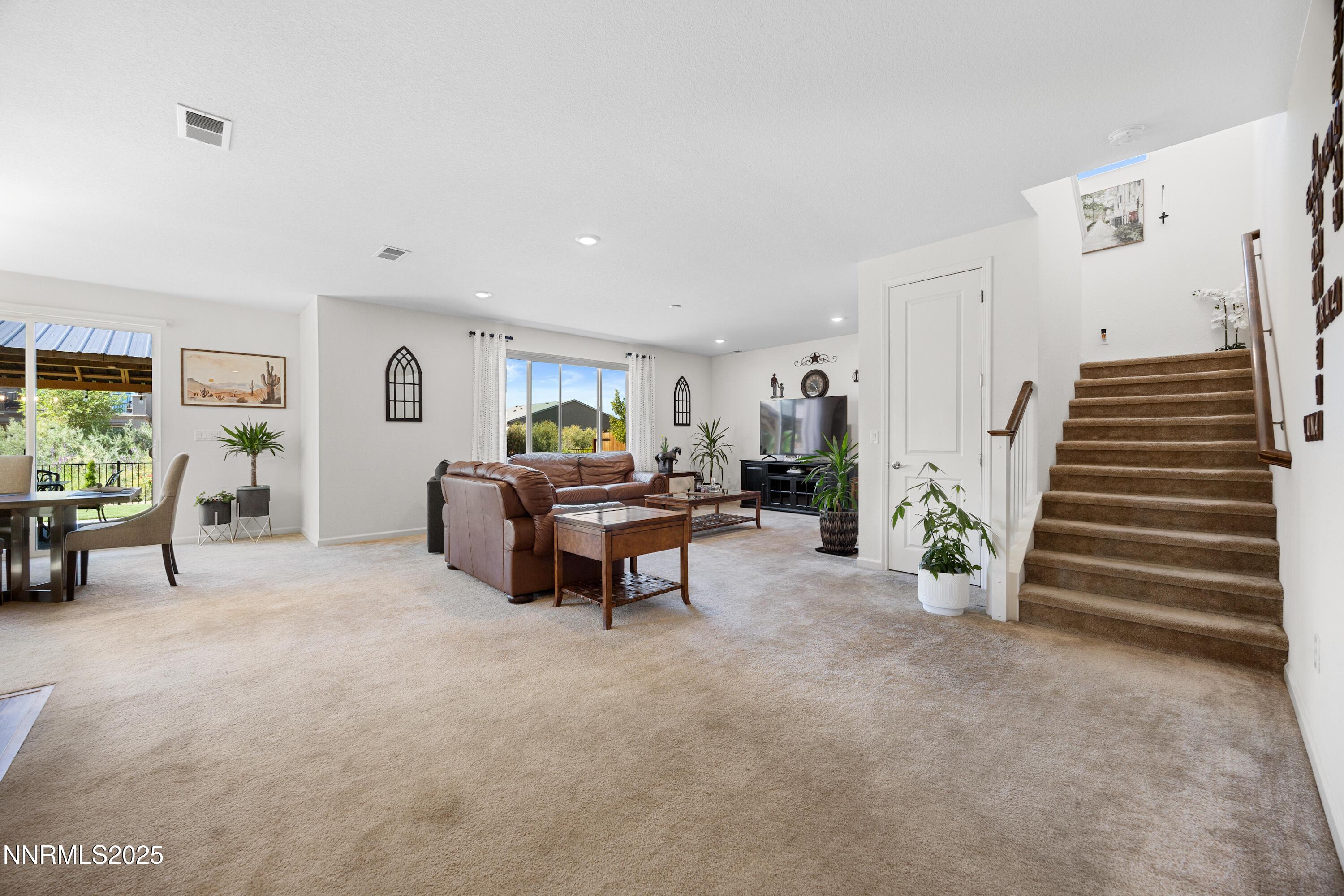 Sparks, Nevada, 89436, United States, 5 Bedrooms Bedrooms, ,4 BathroomsBathrooms,Residential,For Sale,1908549