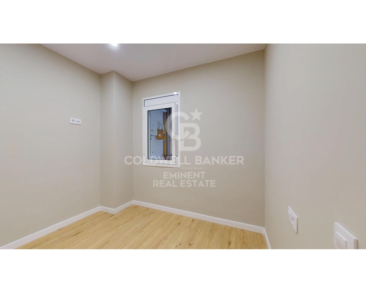 Barcelona, Catalonia, ES, 4 Bedrooms Bedrooms, ,2 BathroomsBathrooms,Residential,For Sale,1826815