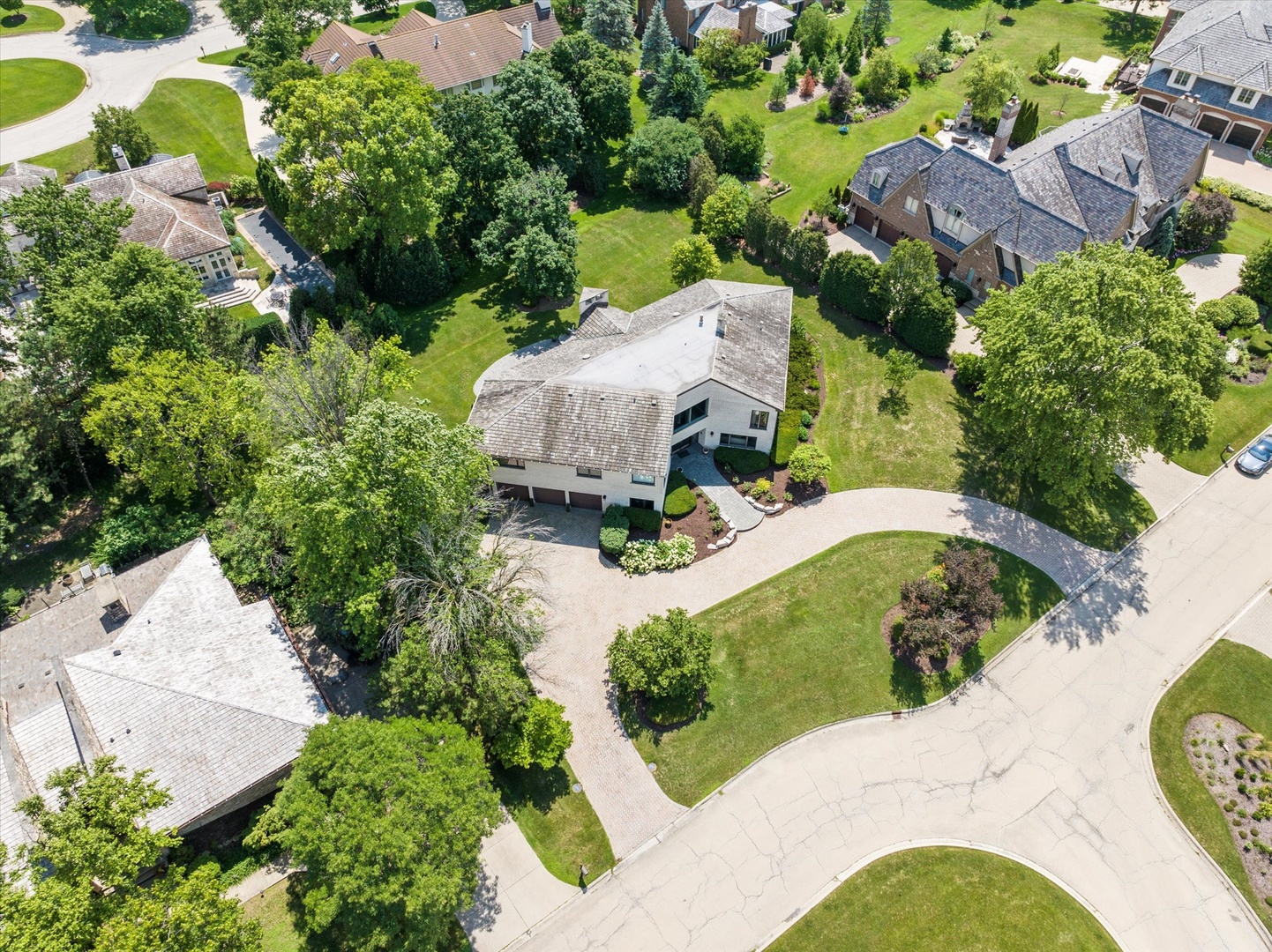 Oak Brook, Illinois, 60523, United States, 5 Bedrooms Bedrooms, ,6 BathroomsBathrooms,Residential,For Sale,1903537