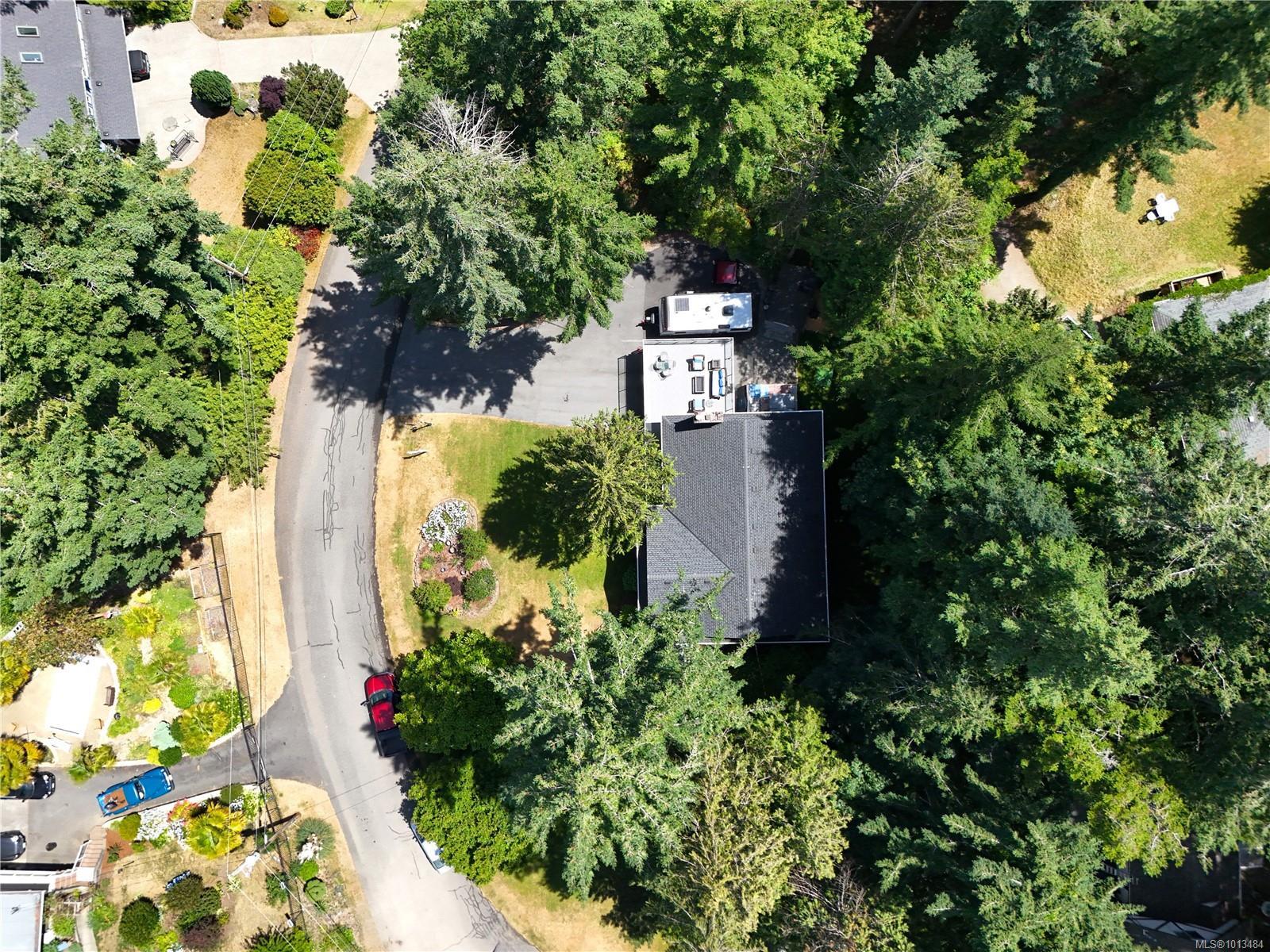 NORTH SAANICH, British Columbia, V8L 5J4, CA, 5 Bedrooms Bedrooms, ,Residential,For Sale,1950110