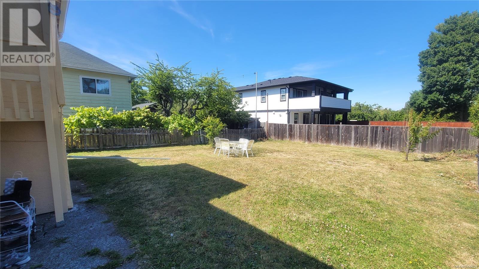 SAANICH, British Columbia, V9A 1B8, CA, 5 Bedrooms Bedrooms, ,2 BathroomsBathrooms,Residential,For Sale,1951080
