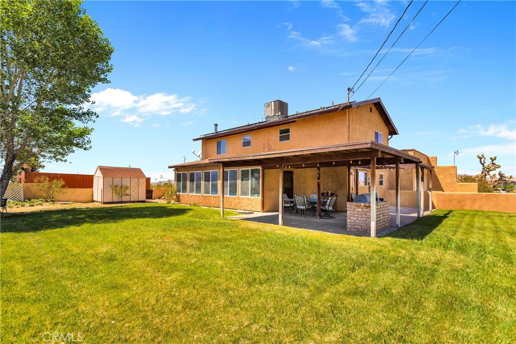 Lucerne Valley, California, 92356, United States, 6 Bedrooms Bedrooms, ,5 BathroomsBathrooms,Residential,For Sale,1986266