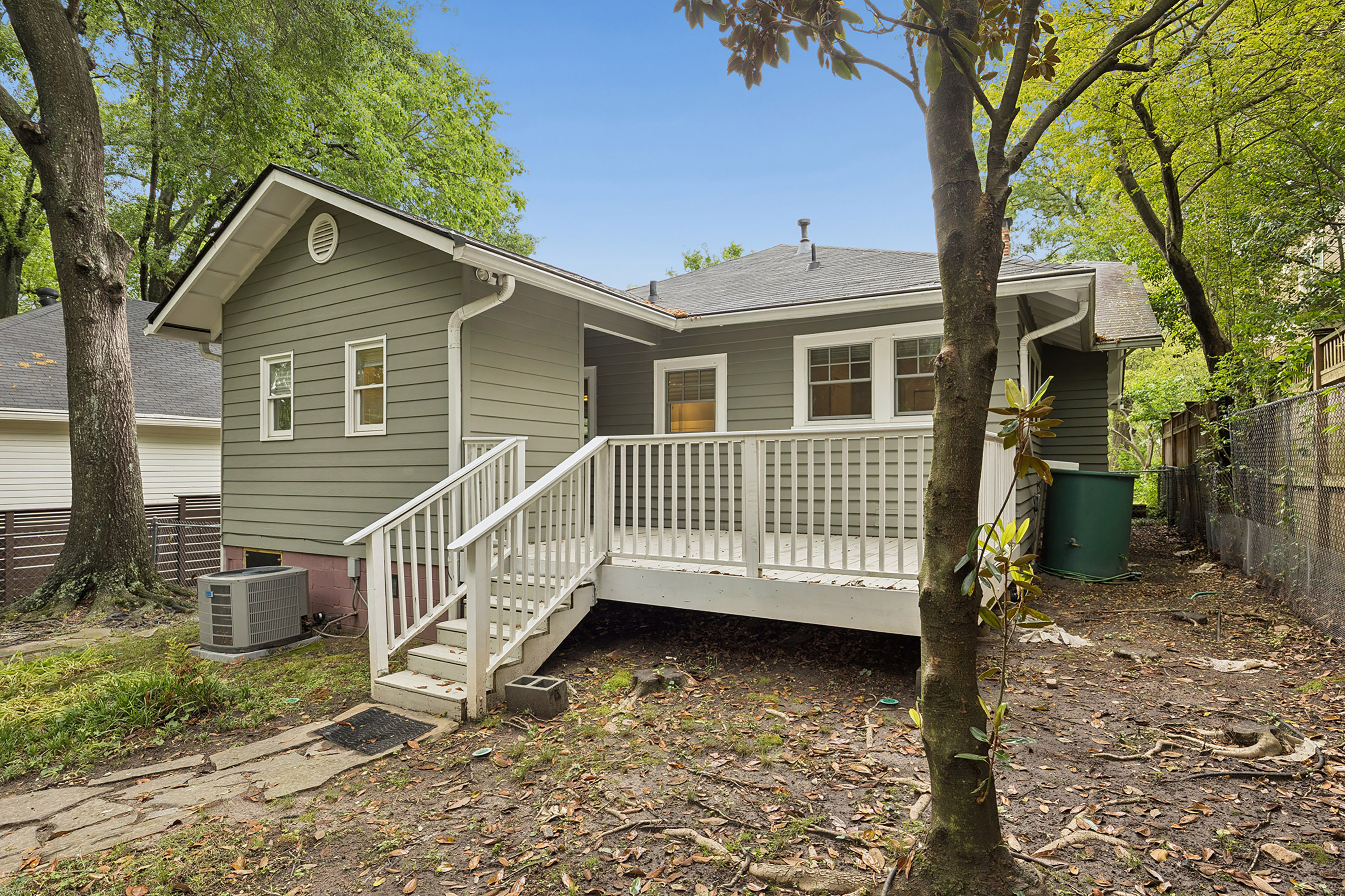  Charming Lake Claire Bungalow - 物件實景