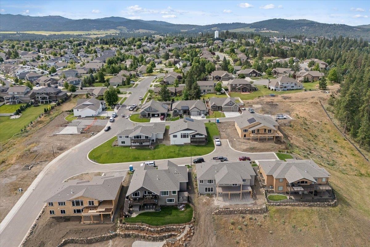 Spokane Valley, Washington, 99037, United States, 3 Bedrooms Bedrooms, ,2 BathroomsBathrooms,Residential,For Sale,1877270