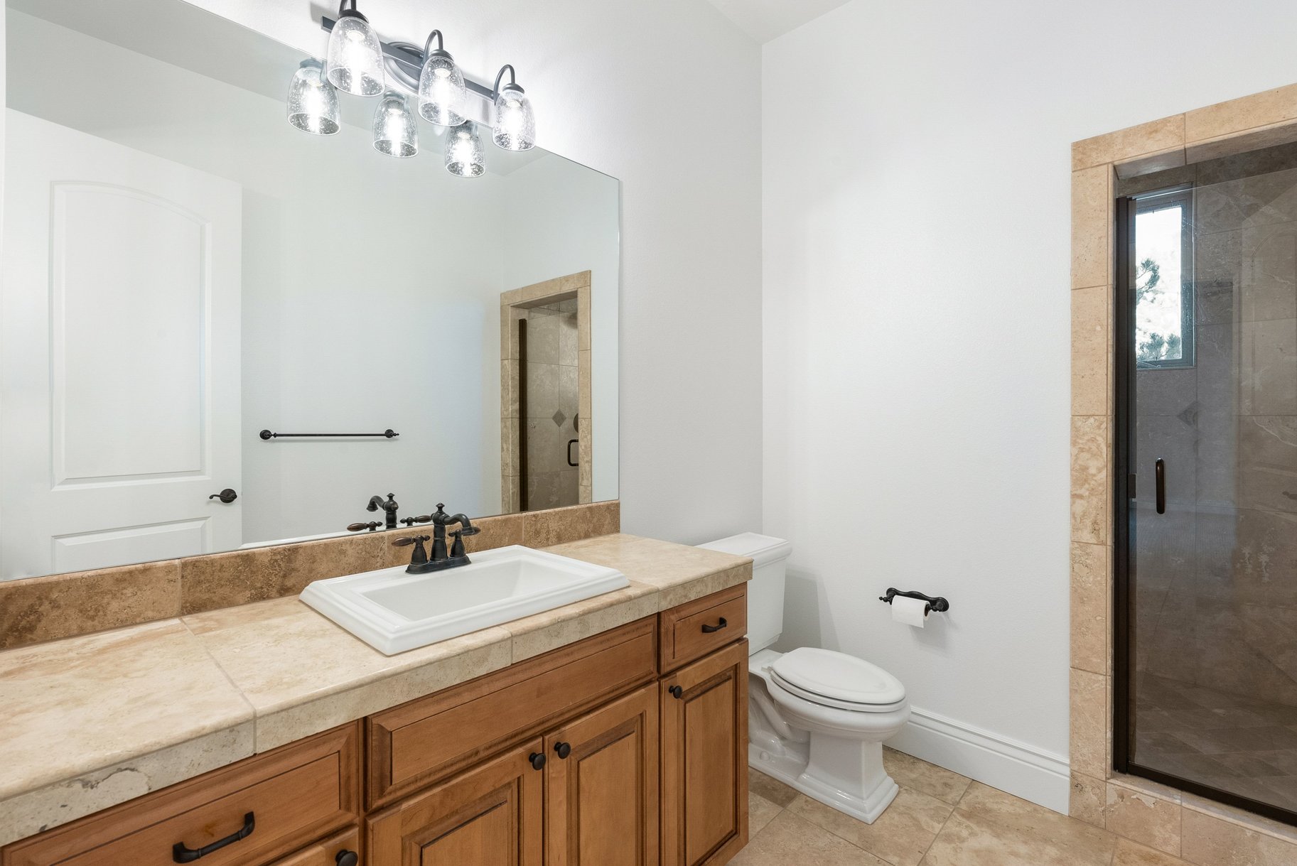  Private Mountain Estate with Elevated Views - 物件實景