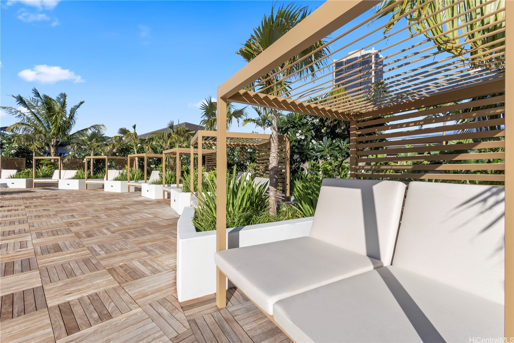 Honolulu, Hawaii, 96814, United States, 2 Bedrooms Bedrooms, ,2 BathroomsBathrooms,Residential,For Sale,1996104