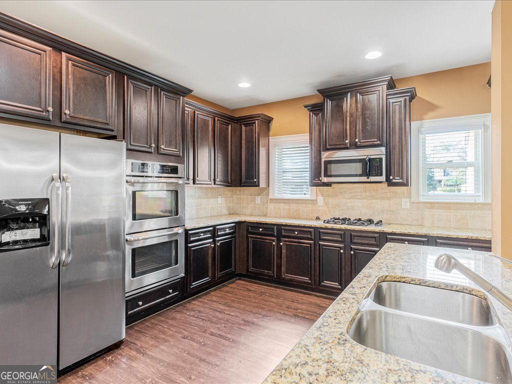 Acworth, Georgia, 30101, United States, 7 Bedrooms Bedrooms, ,6 BathroomsBathrooms,Residential,For Sale,1929934