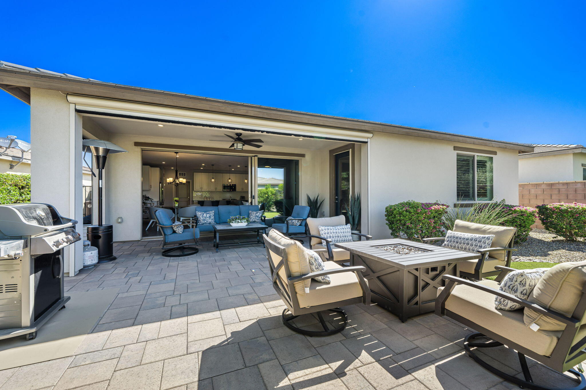 Indio, California, 92201, United States, 2 Bedrooms Bedrooms, ,2 BathroomsBathrooms,Residential,For Sale,1906875