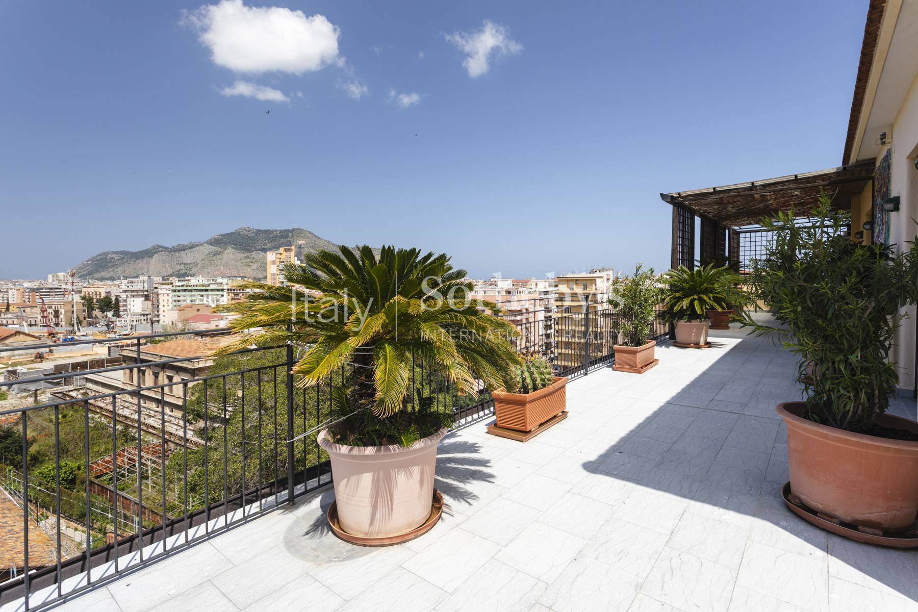  Panoramic penthouse with a large terrace in the heart of Palermo - 物件實景