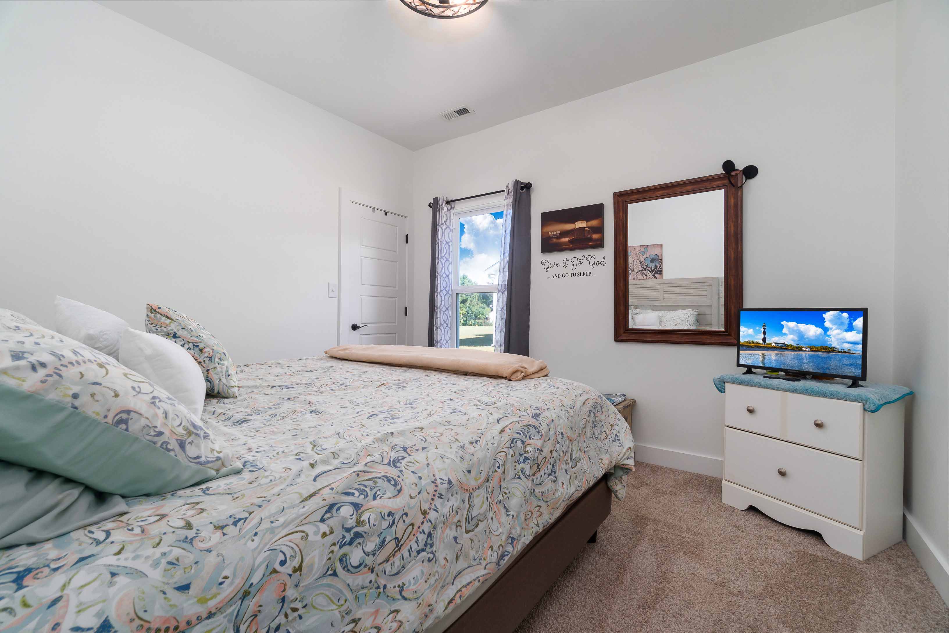 Minnesott Beach, North Carolina, 28510, United States, 3 Bedrooms Bedrooms, ,2 BathroomsBathrooms,Residential,For Sale,1977322