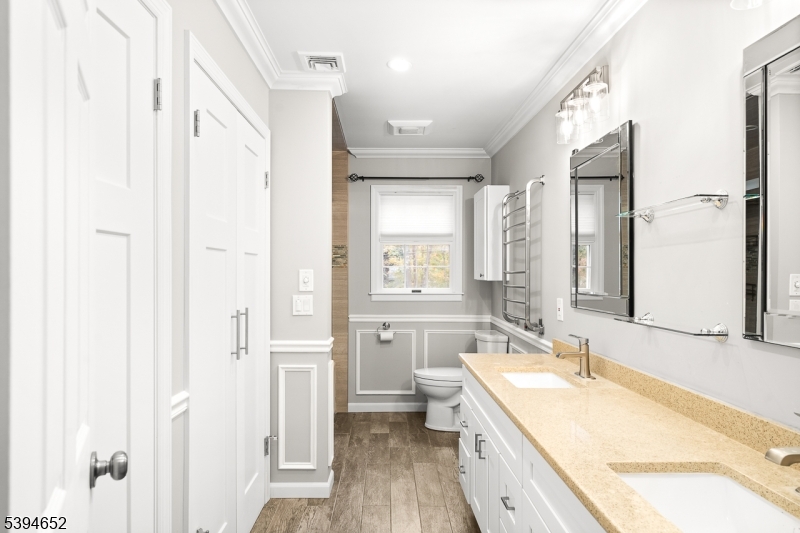 Warren Twp., New Jersey, 07059, United States, 4 Bedrooms Bedrooms, ,4 BathroomsBathrooms,Residential,For Sale,1988367