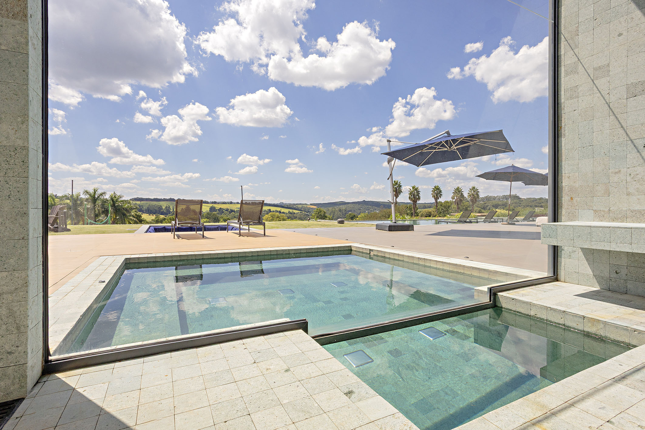  Olegário de Sá-designed residence in a privileged setting at Quinta da Baroneza - 物件實景