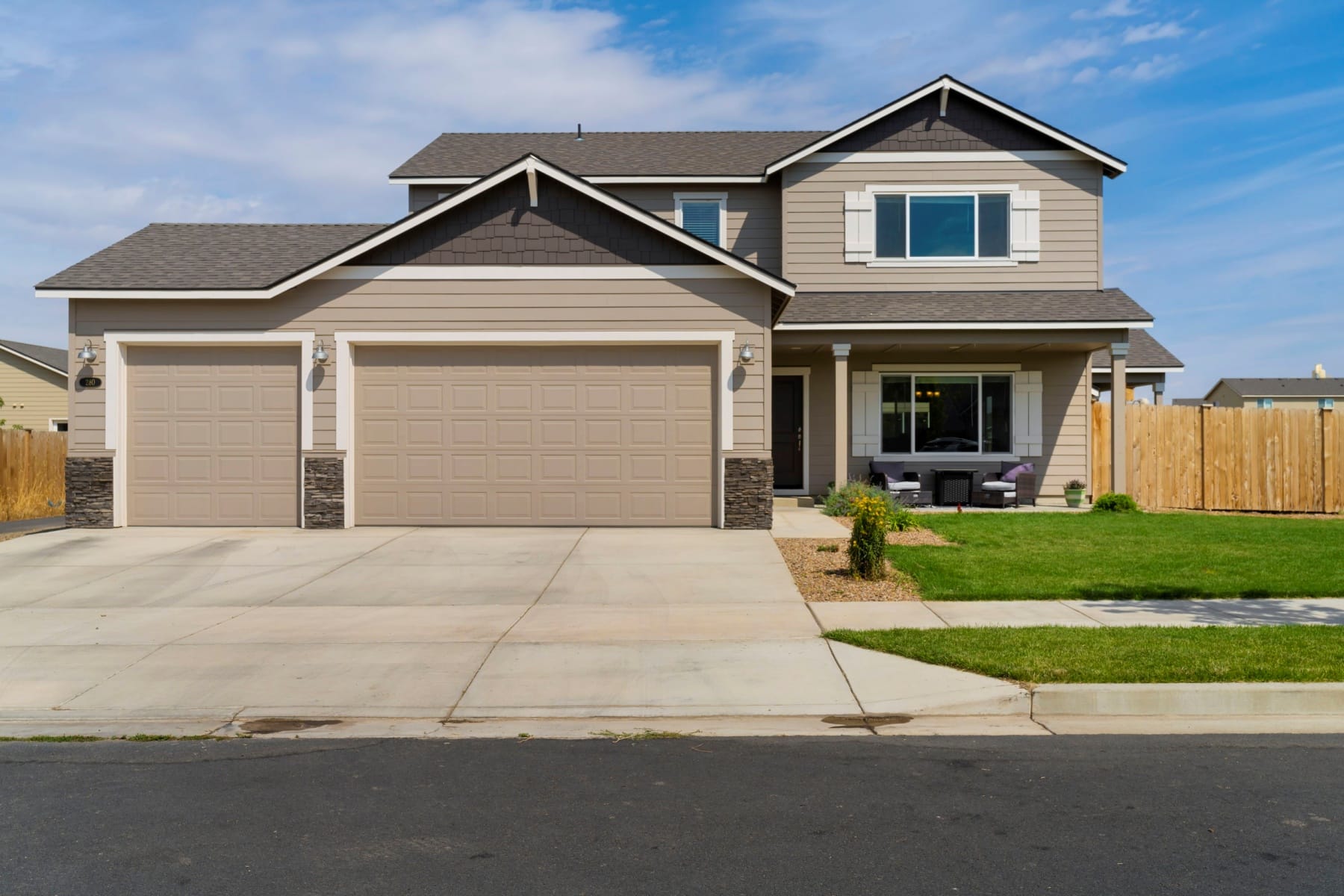  280 NW DOUBLE EAGLE AVE Madras, OR 97741 - 物件實景