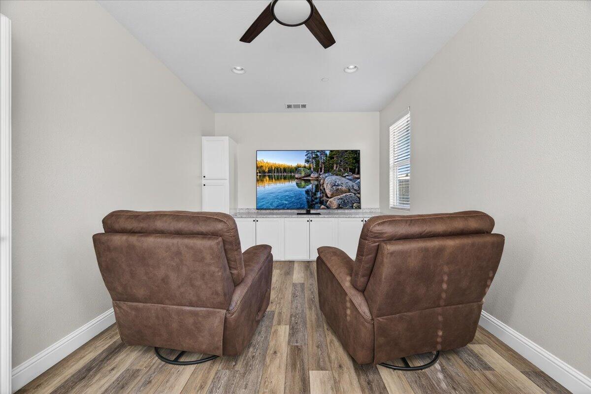 Visalia, California, 93291, United States, 4 Bedrooms Bedrooms, ,3 BathroomsBathrooms,Residential,For Sale,2010772